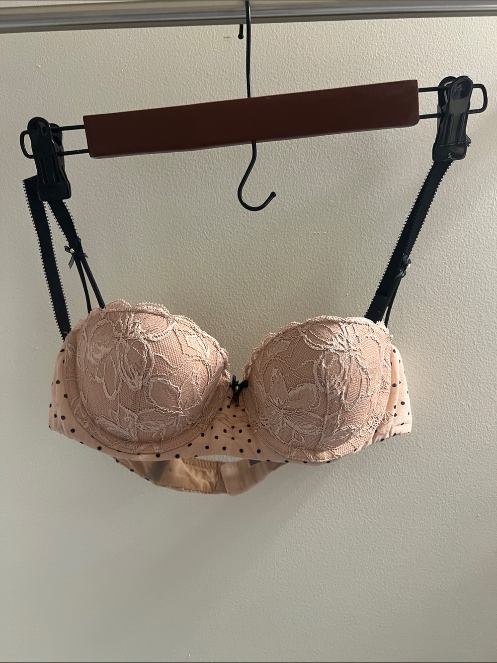 Victoria's Secret Pink Lace Demi Bra with Black Trim - Picture 1 of 5